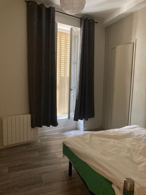 Hypercentre Place D'armes 2 Appartement *